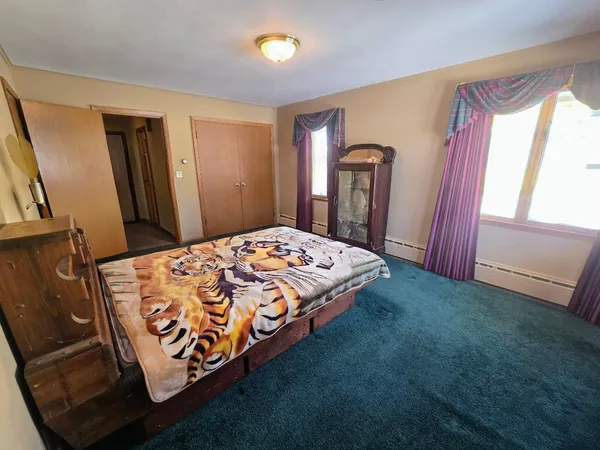 $249,900 | 910 3rd Avenue Southwest, Pipestone, MN 56164