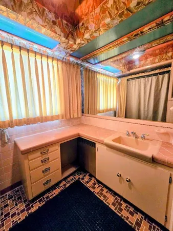 $249,900 | 910 3rd Avenue Southwest, Pipestone, MN 56164