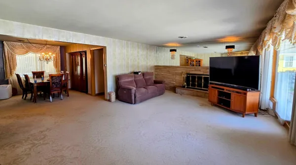 $249,900 | 910 3rd Avenue Southwest, Pipestone, MN 56164