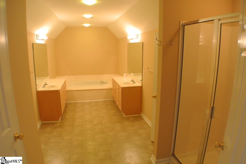 2 Spring Moss Court Simpsonville, SC 29681 - Photo 30 of 36 Gallery Image 30
