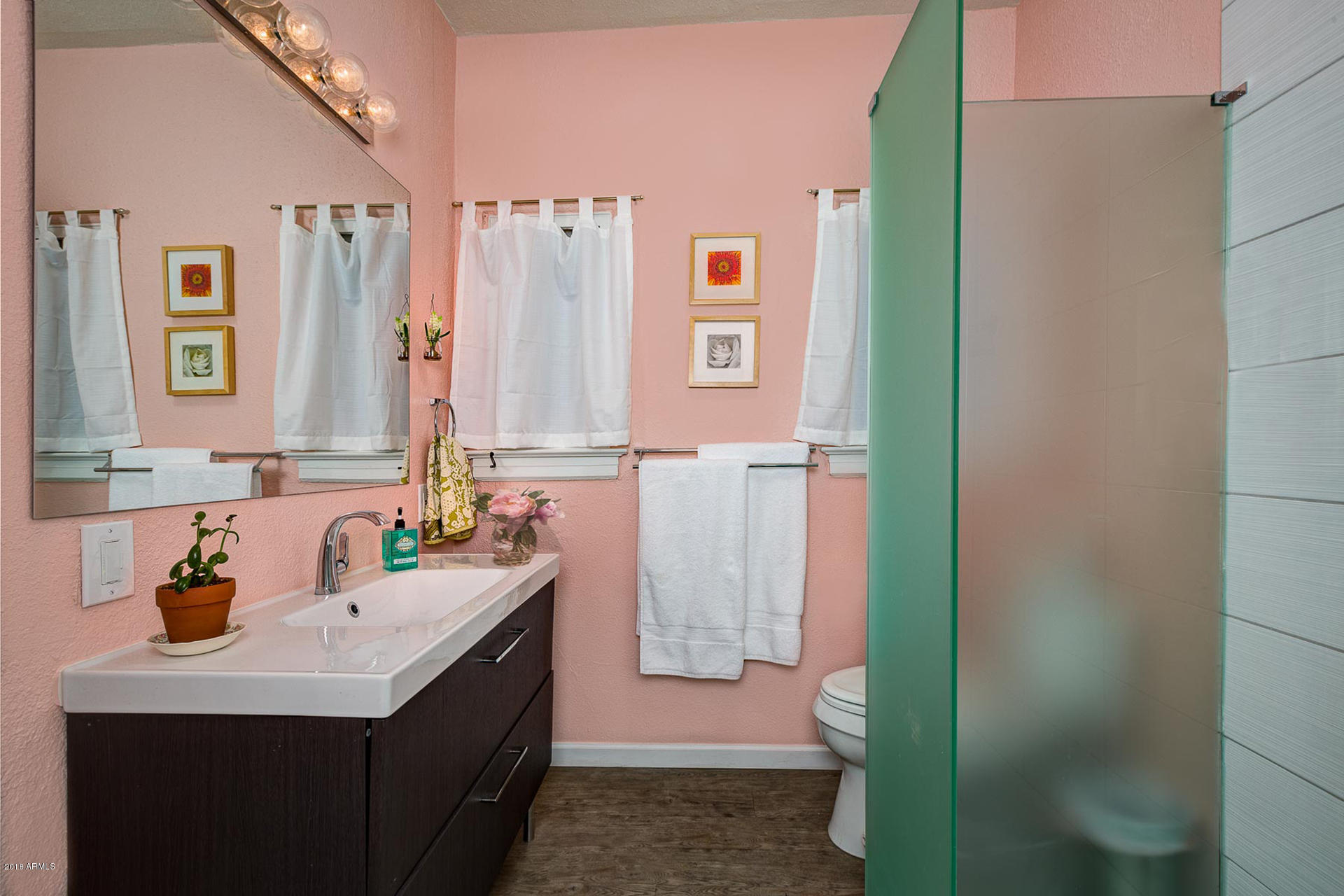 1582 East Cheery Lynn Road Phoenix, AZ 85014 - Photo 12 of 15 12 Bathroom