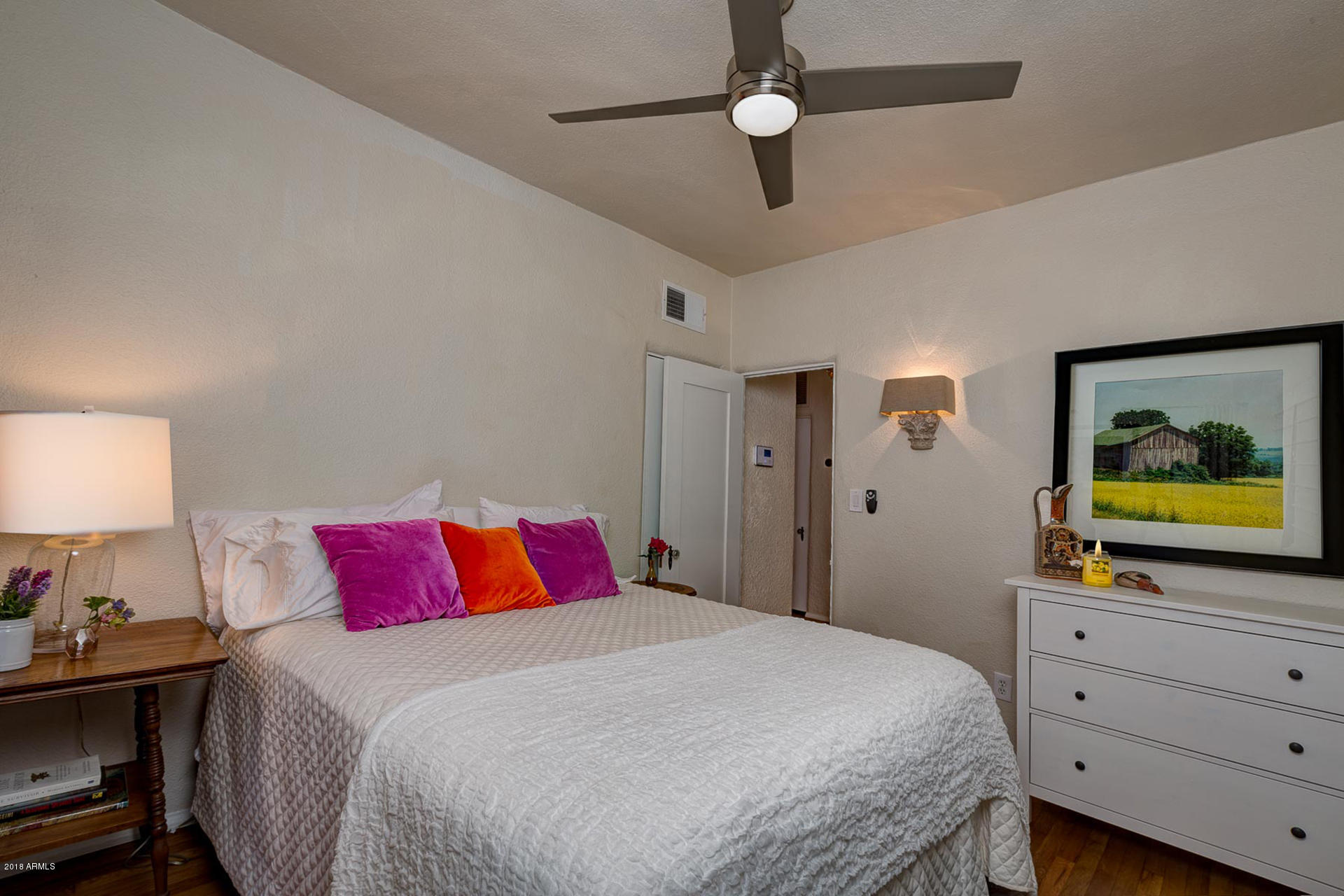 1582 East Cheery Lynn Road Phoenix, AZ 85014 - Photo 13 of 15 13 Bedroom 2