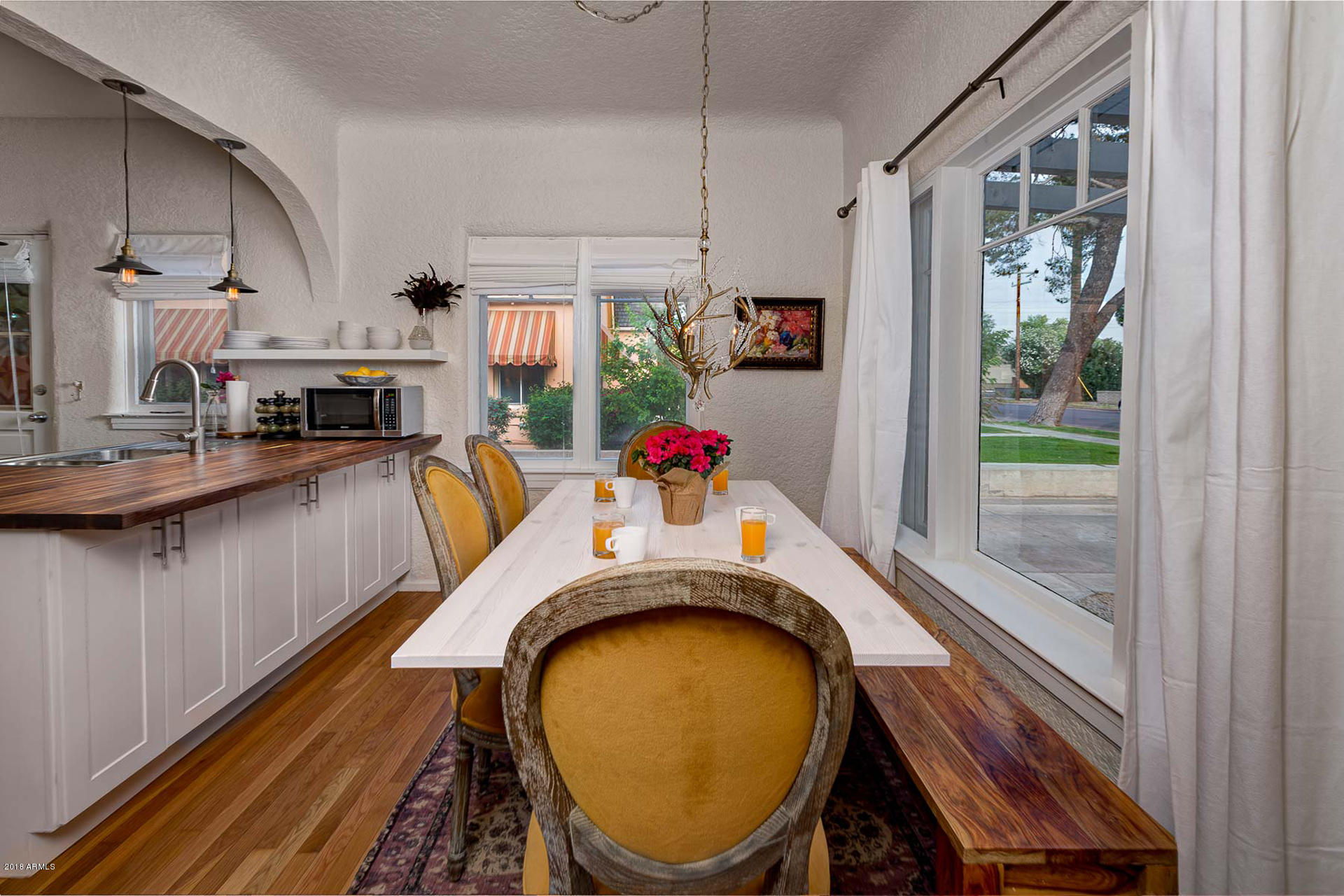 1582 East Cheery Lynn Road Phoenix, AZ 85014 - Photo 7 of 15 07 Dining Room Side View