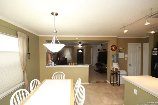 $1,700 | 302 Agency Oaks, San Antonio, TX 78249