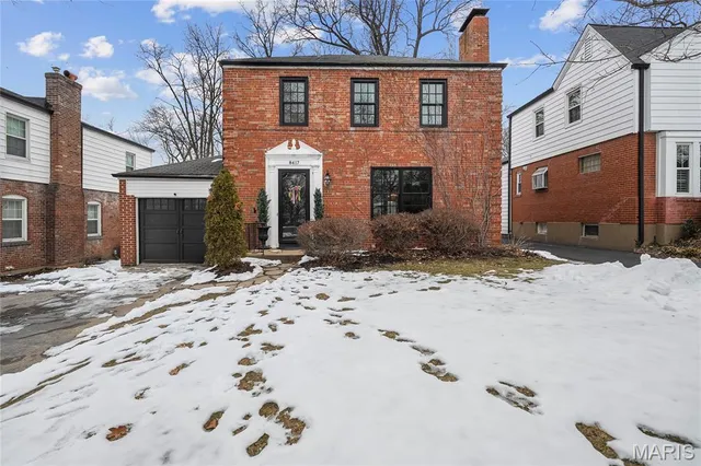 $599,900 | 8417 Colonial Lane, St. Louis, MO 63124