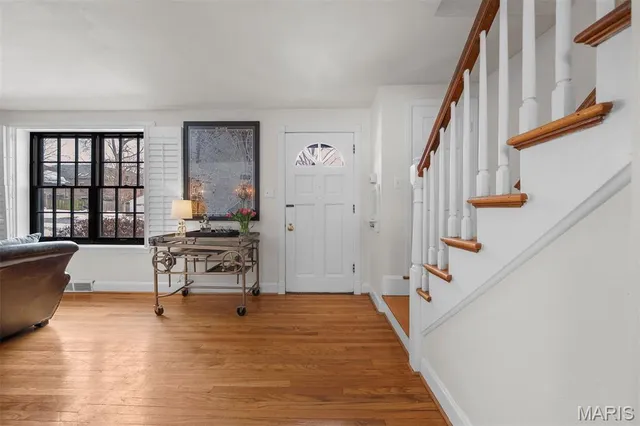 $599,900 | 8417 Colonial Lane, St. Louis, MO 63124