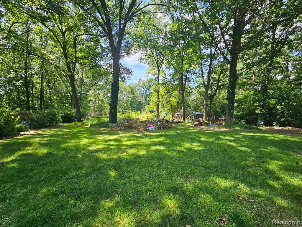 15246 Ripple Drive Linden, MI 48451 - Photo 31 of 44 Gallery Image 31