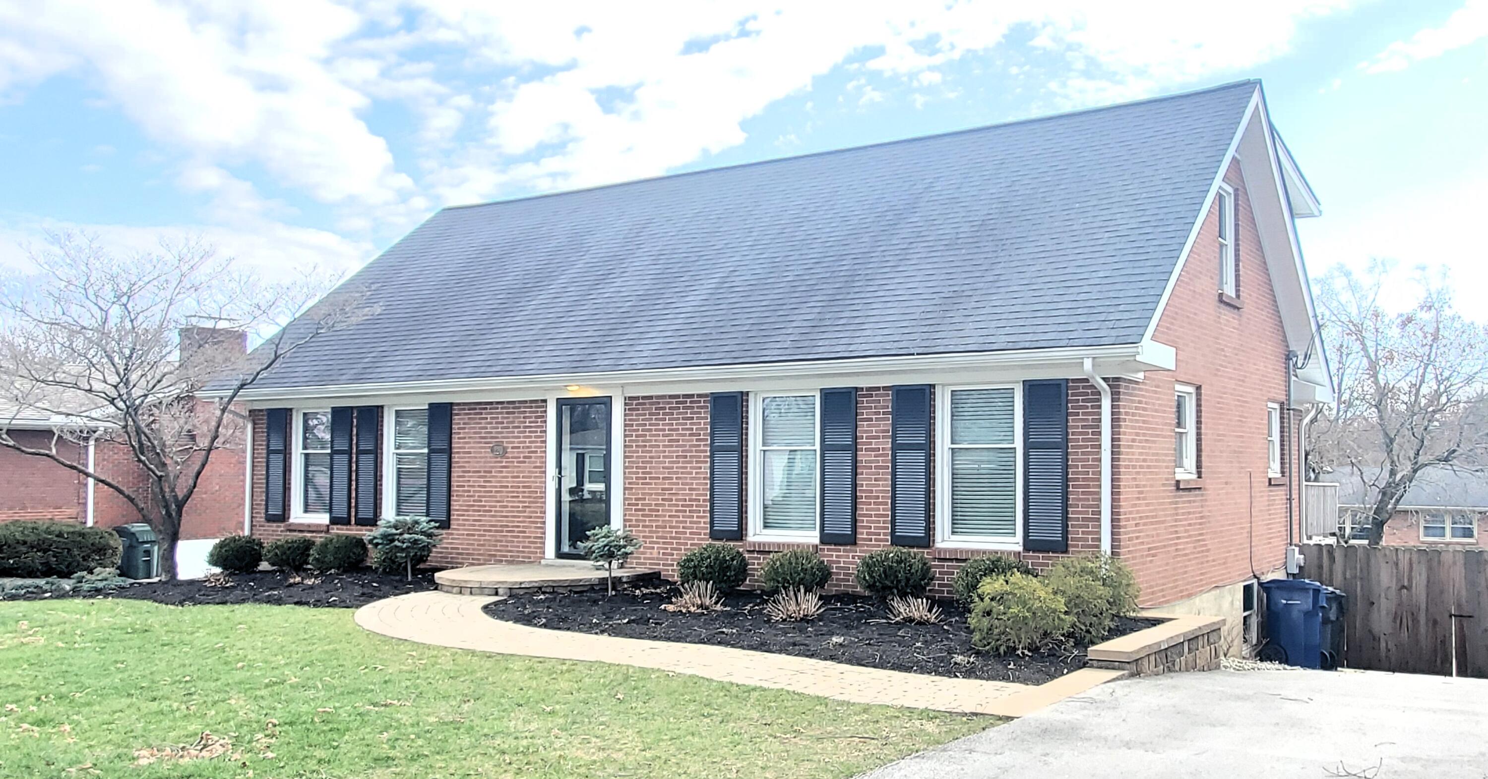 220 Melbourne Way Lexington, KY 40503 - Photo 1 of 43 220 Melbourne Way
