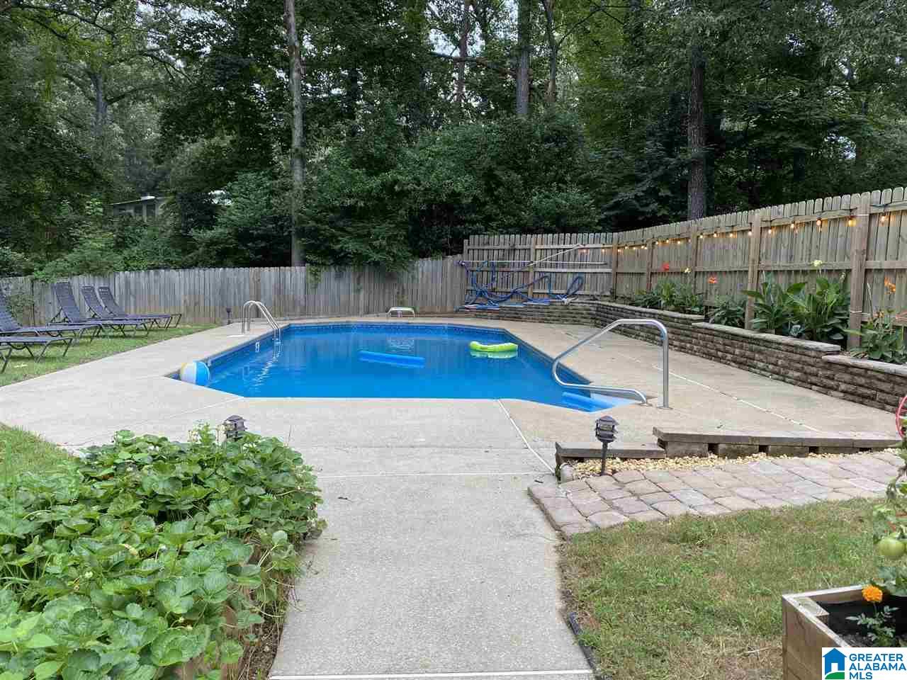 916 Colonial Drive Alabaster, AL 35007 - Photo 29 of 36