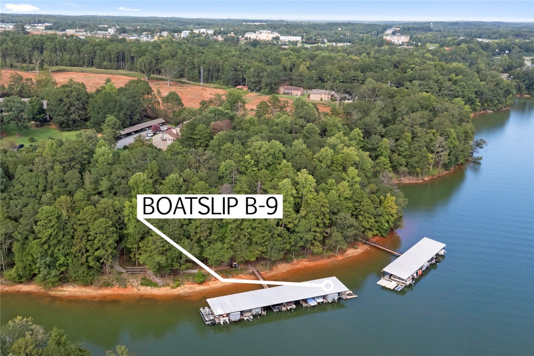 1702 Leeward Road Anderson, SC 29625 - Photo 2 of 42