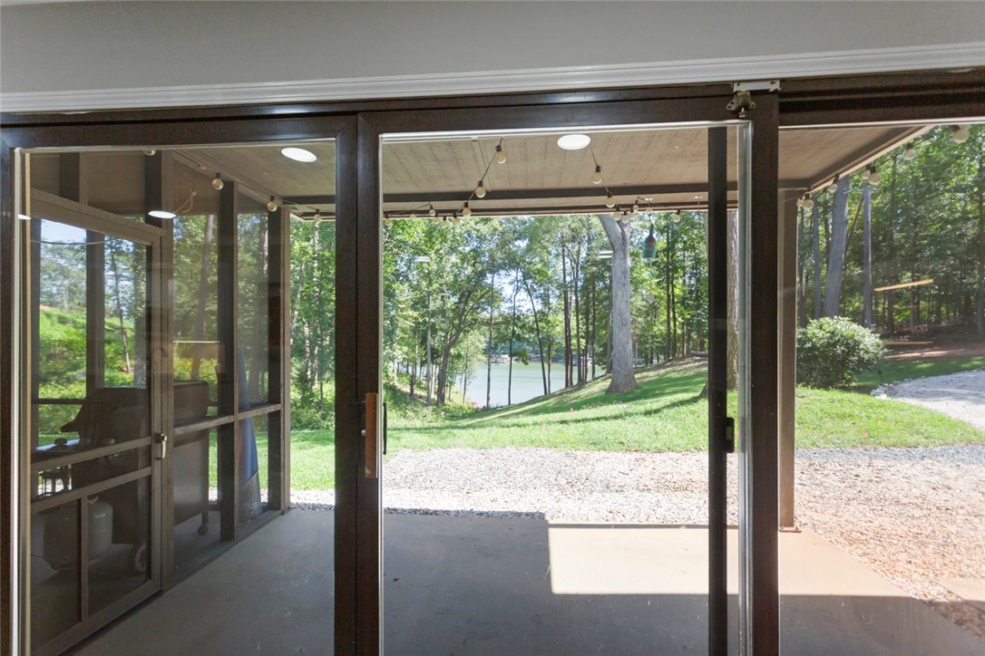 1702 Leeward Road Anderson, SC 29625 - Photo 4 of 42