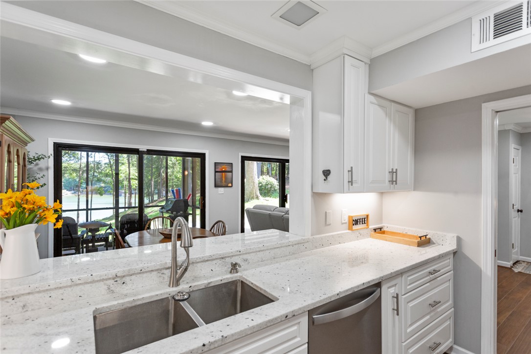 1702 Leeward Road Anderson, SC 29625 - Photo 9 of 42