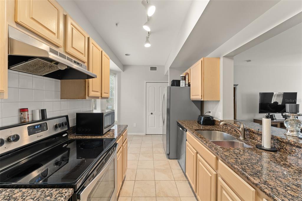 420 Summit Ridge Place, Unit 200 Longwood, FL 32779 - Photo 9 of 38