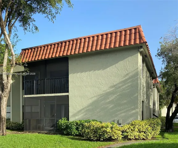 an aerial view of tennis court