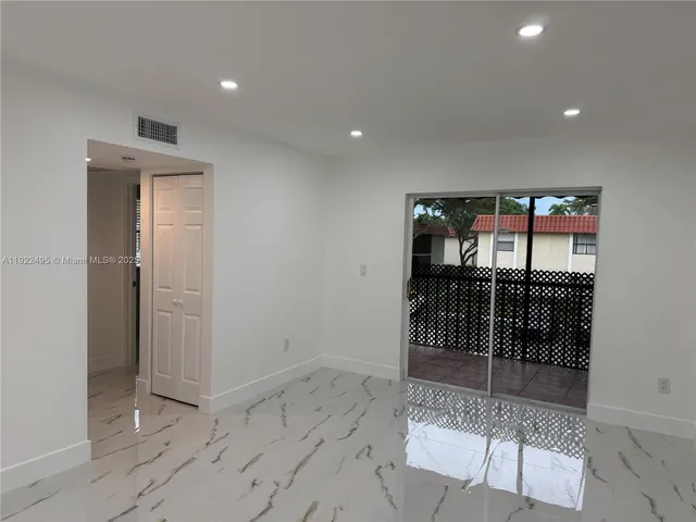 $2,600 | 9726 Hammocks Boulevard, Unit 20326, Miami, FL 33196