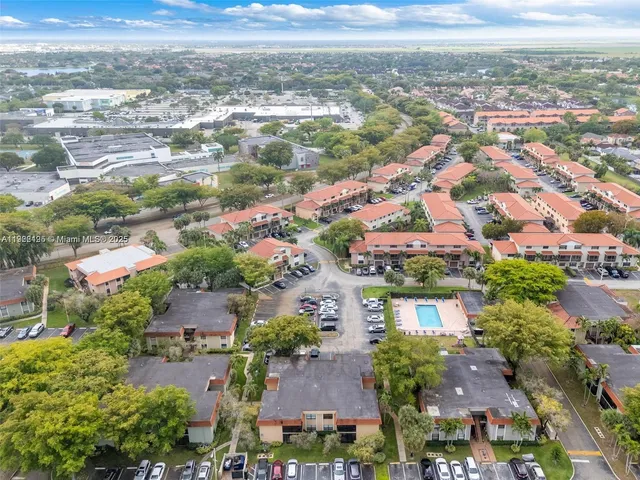 $2,600 | 9726 Hammocks Boulevard, Unit 20326, Miami, FL 33196