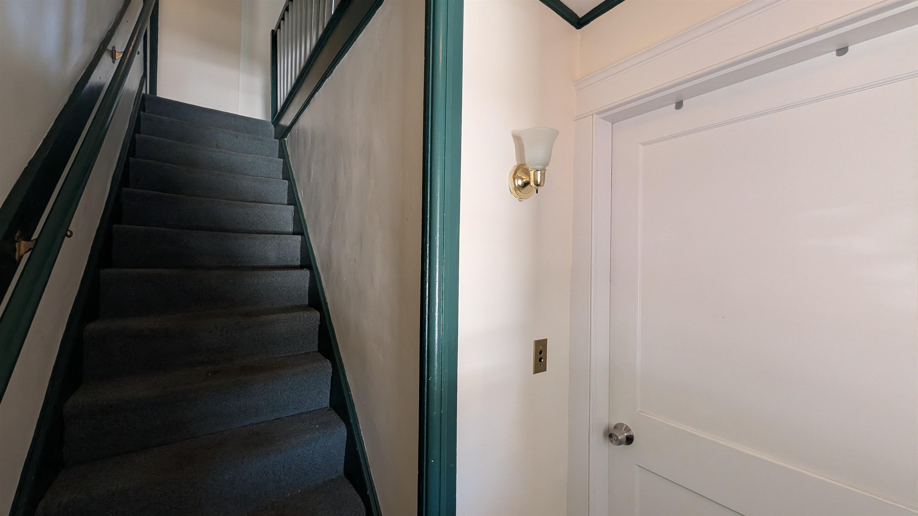 8 6th Street, Unit A Dover, NH 03820 - Photo 19 of 38