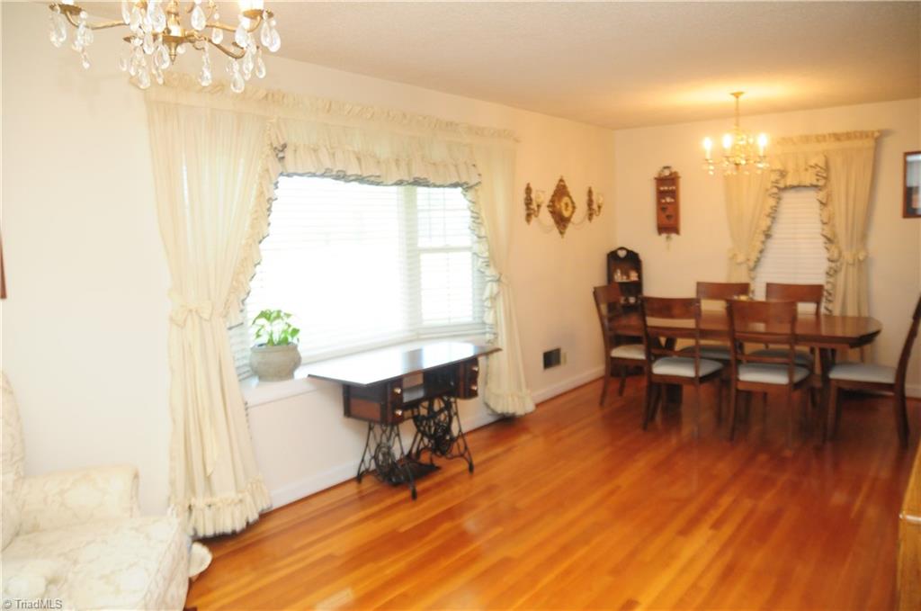 637 Ritters Lake Road Greensboro, NC 27406 - Photo 6 of 20 Gallery Image 6