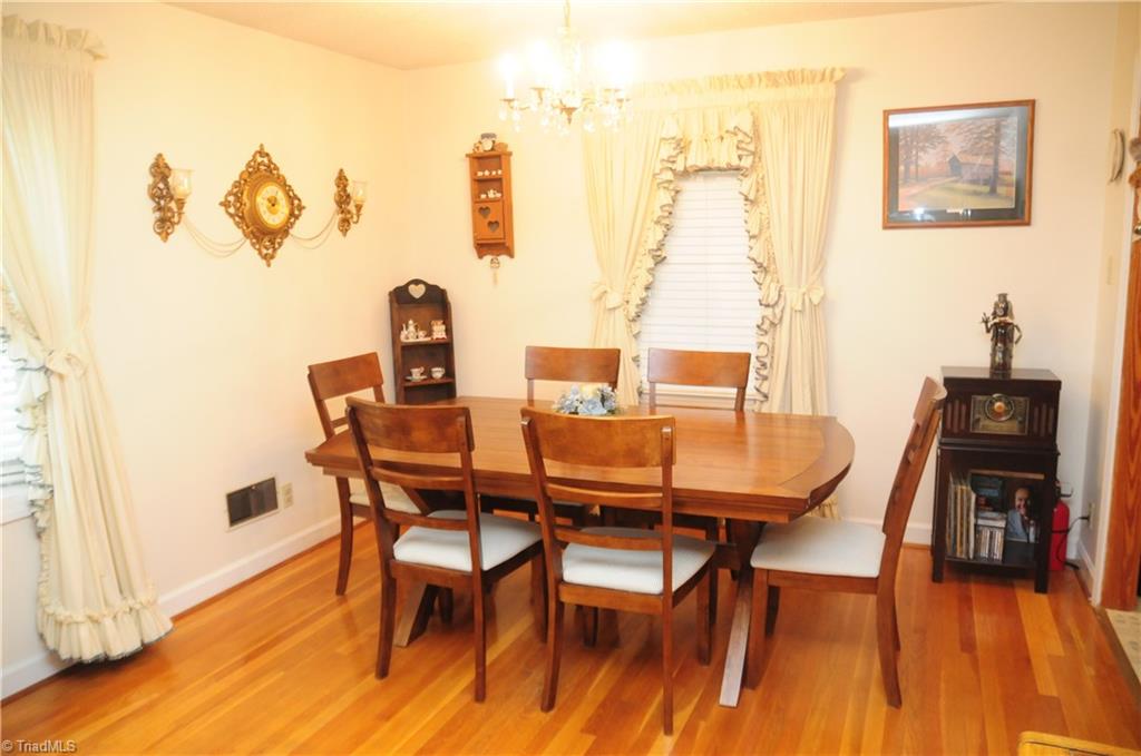 637 Ritters Lake Road Greensboro, NC 27406 - Photo 7 of 20 Gallery Image 7