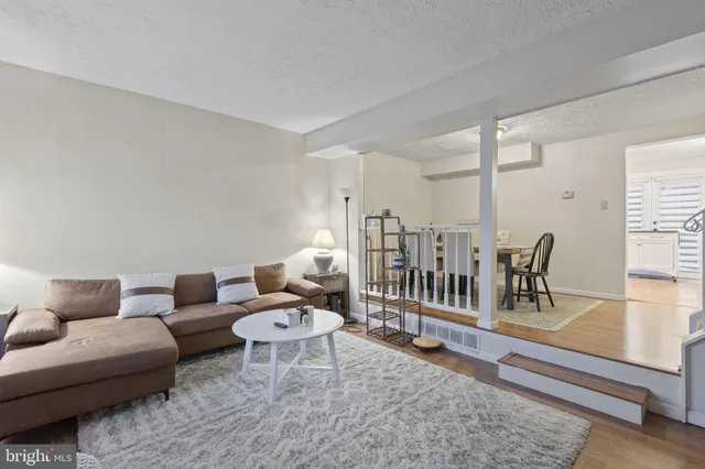 $275,000 | 5380 King Arthur Circle, Baltimore, MD 21237