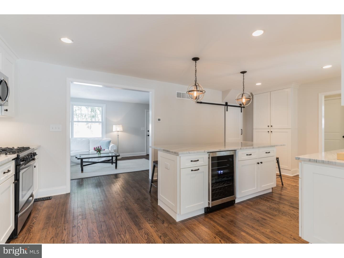 284 Rosedale Avenue Wayne, PA 19087 - Photo 5 of 24