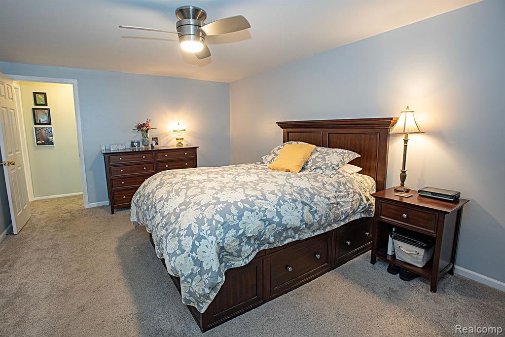 378 Willow Grove Lane Rochester Hills, MI 48307 - Photo 27 of 42