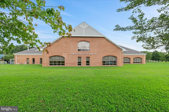 $245,000 | 438 Ocean Parkway, Unit 35, Berlin, MD 21811