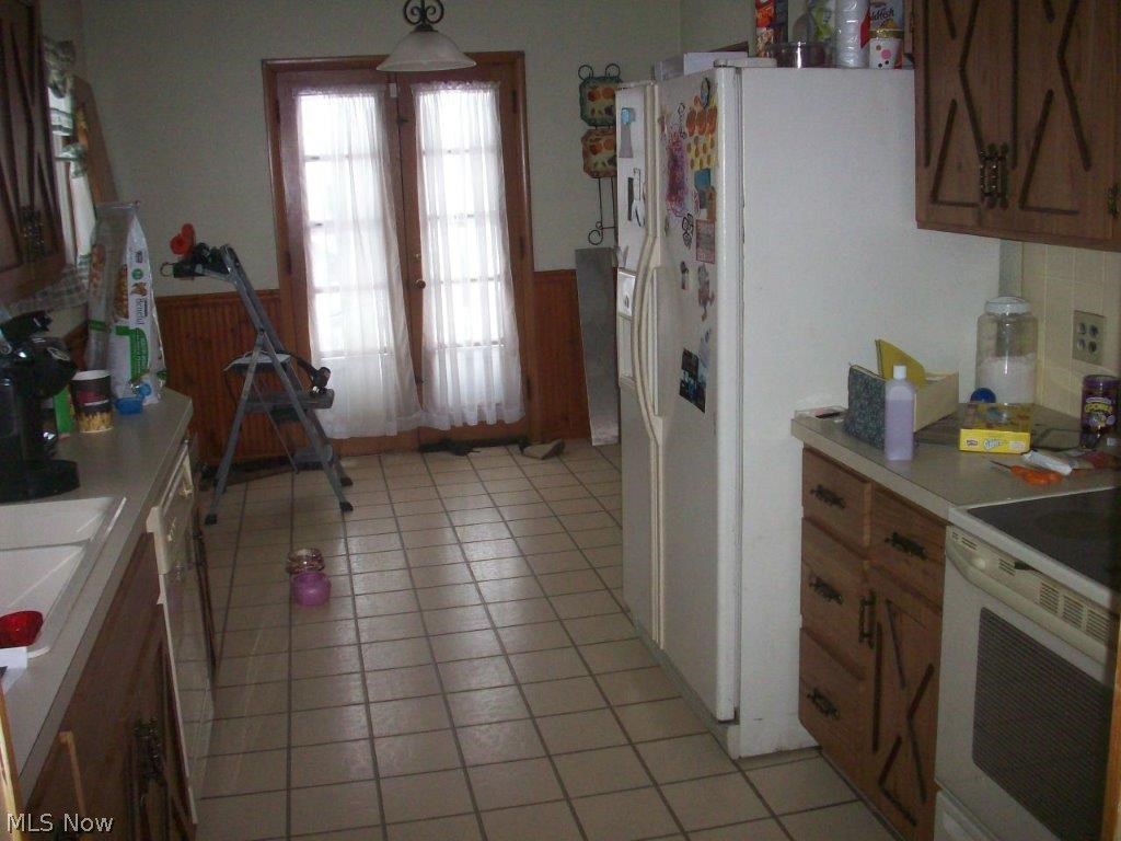 748 Edgewood Road Cleveland, OH 44143 - Photo 2 of 6 Gallery Image 2