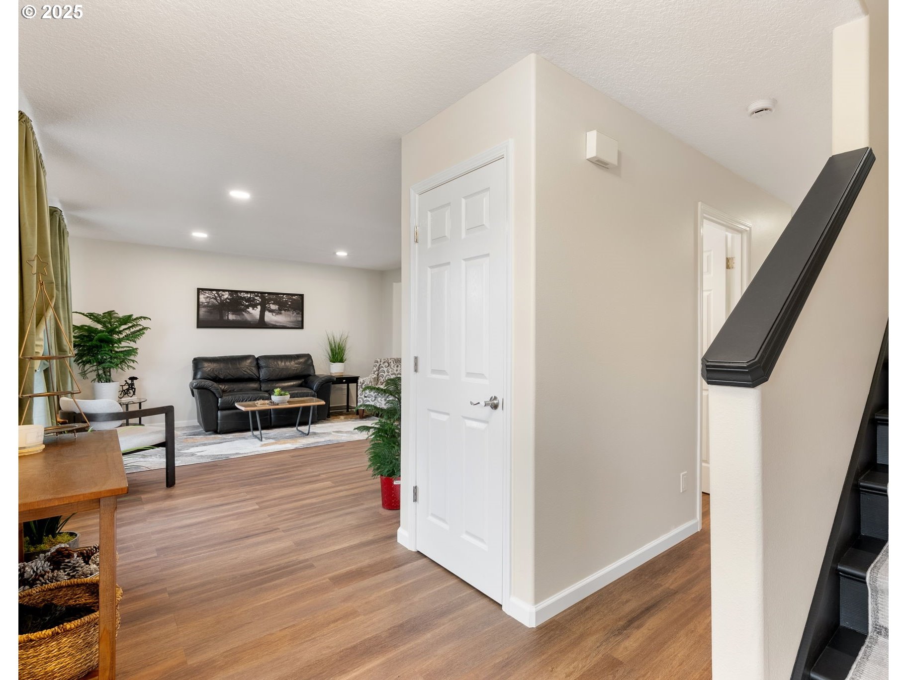 1189 South Aspen Way Canby, OR 97013 - Photo 4 of 38