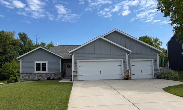 $579,900 | 491 Thurow Drive, Oconomowoc, WI 53066