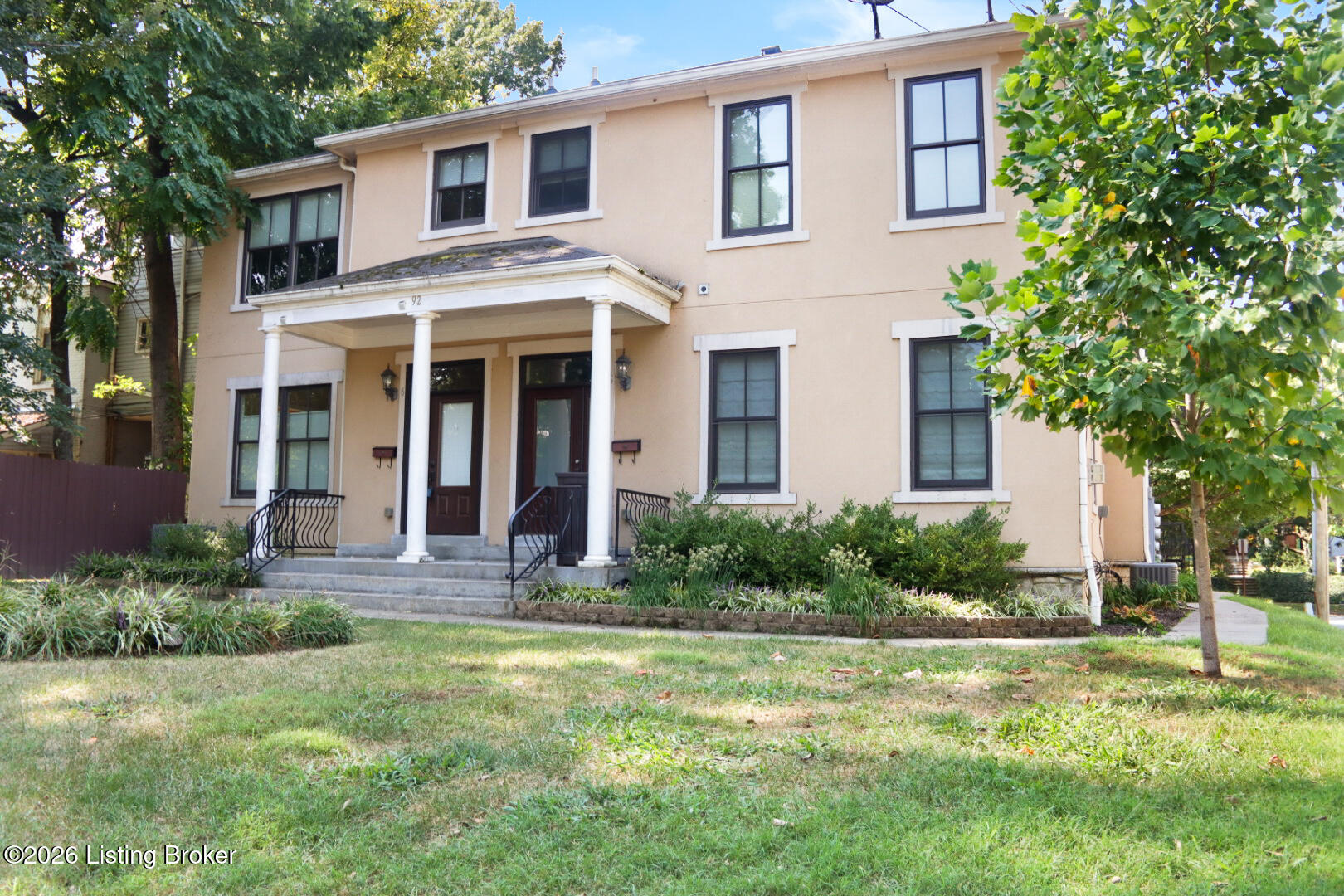 927 Cherokee Road, Unit 5E Louisville, KY 40204 - Photo 1 of 34 20260917_164258030_iOS