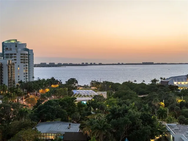 $685,000 | 750 North Tamiami Trail, Unit 1115, Sarasota, FL 34236