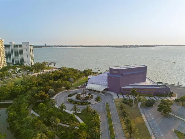 $685,000 | 750 North Tamiami Trail, Unit 1115, Sarasota, FL 34236