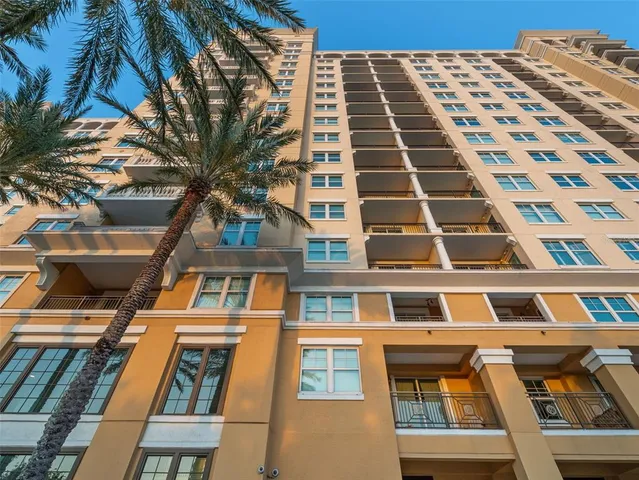 $685,000 | 750 North Tamiami Trail, Unit 1115, Sarasota, FL 34236