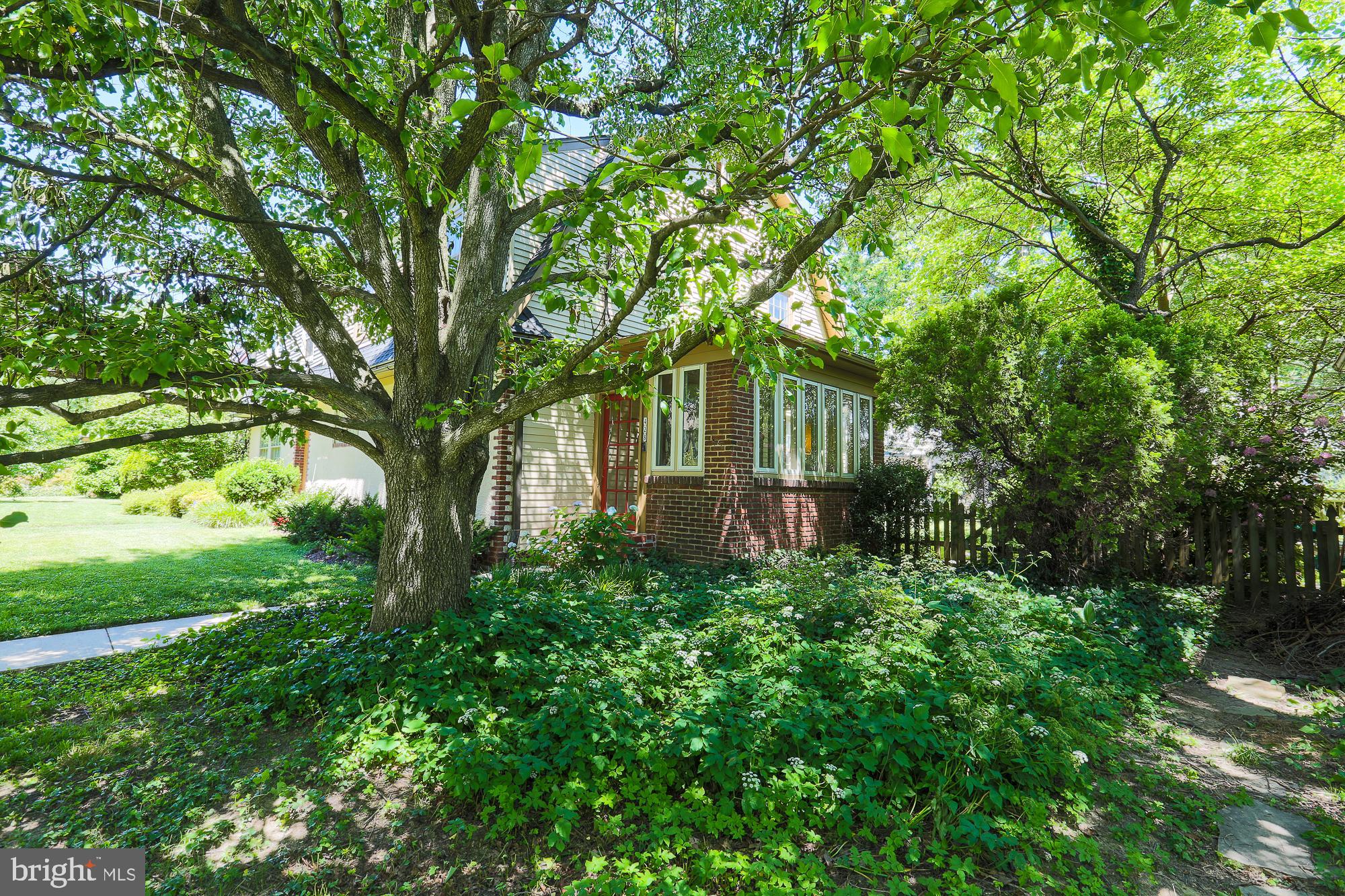 428 Kenneth Square Baltimore, MD 21212 - Photo 2 of 33