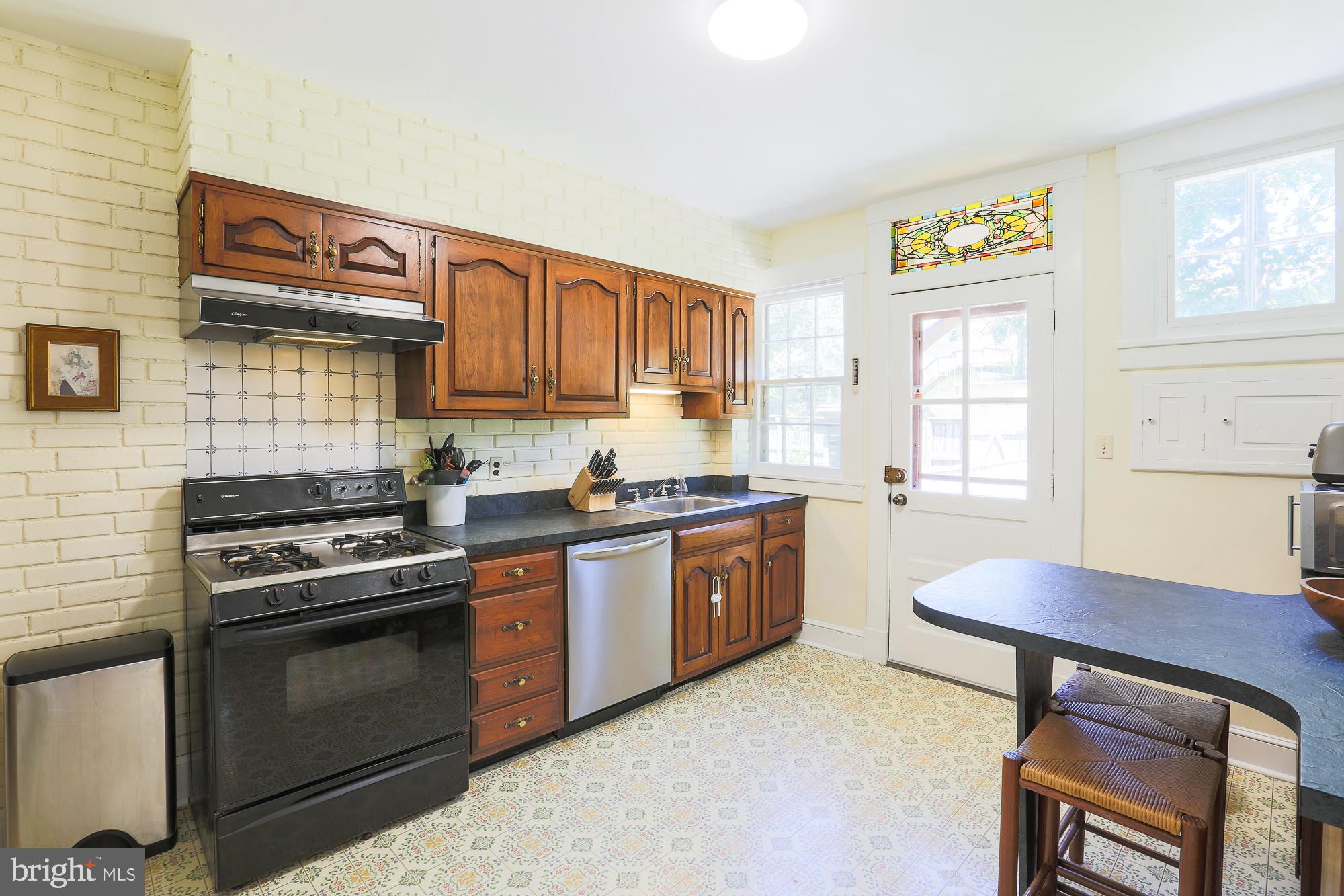 428 Kenneth Square Baltimore, MD 21212 - Photo 13 of 33 Kitchen