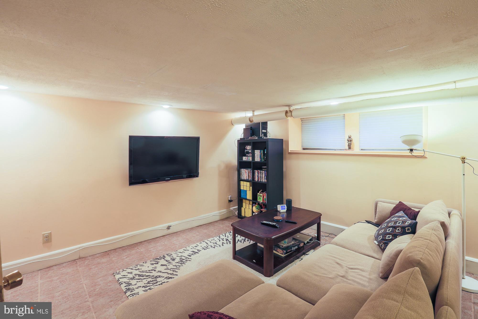 428 Kenneth Square Baltimore, MD 21212 - Photo 26 of 33