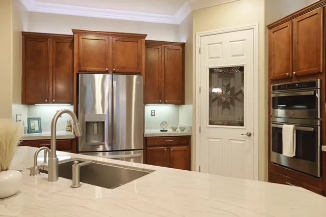 $669,950 | 2707 Robinwood Avenue, Manteca, CA 95336