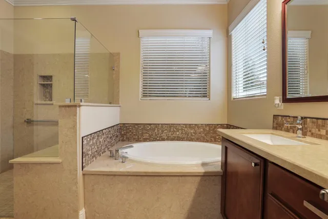 $669,950 | 2707 Robinwood Avenue, Manteca, CA 95336