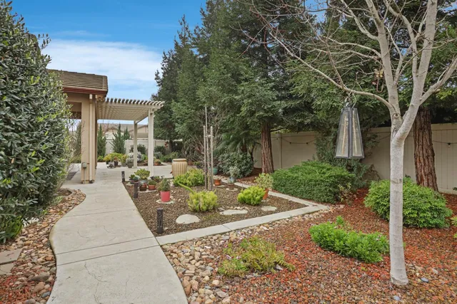 $669,950 | 2707 Robinwood Avenue, Manteca, CA 95336