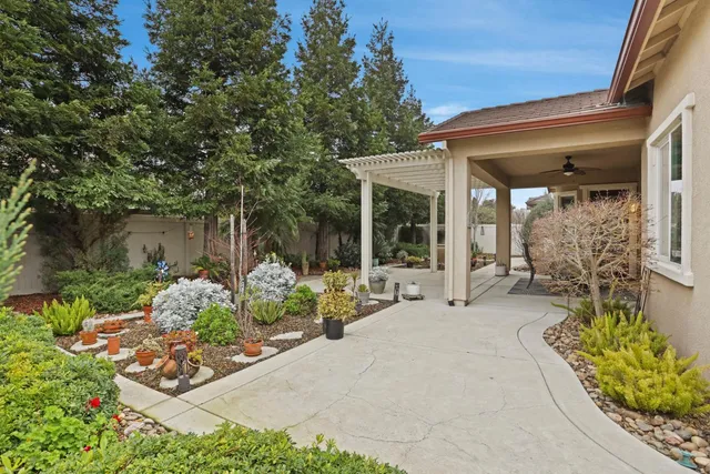 $669,950 | 2707 Robinwood Avenue, Manteca, CA 95336