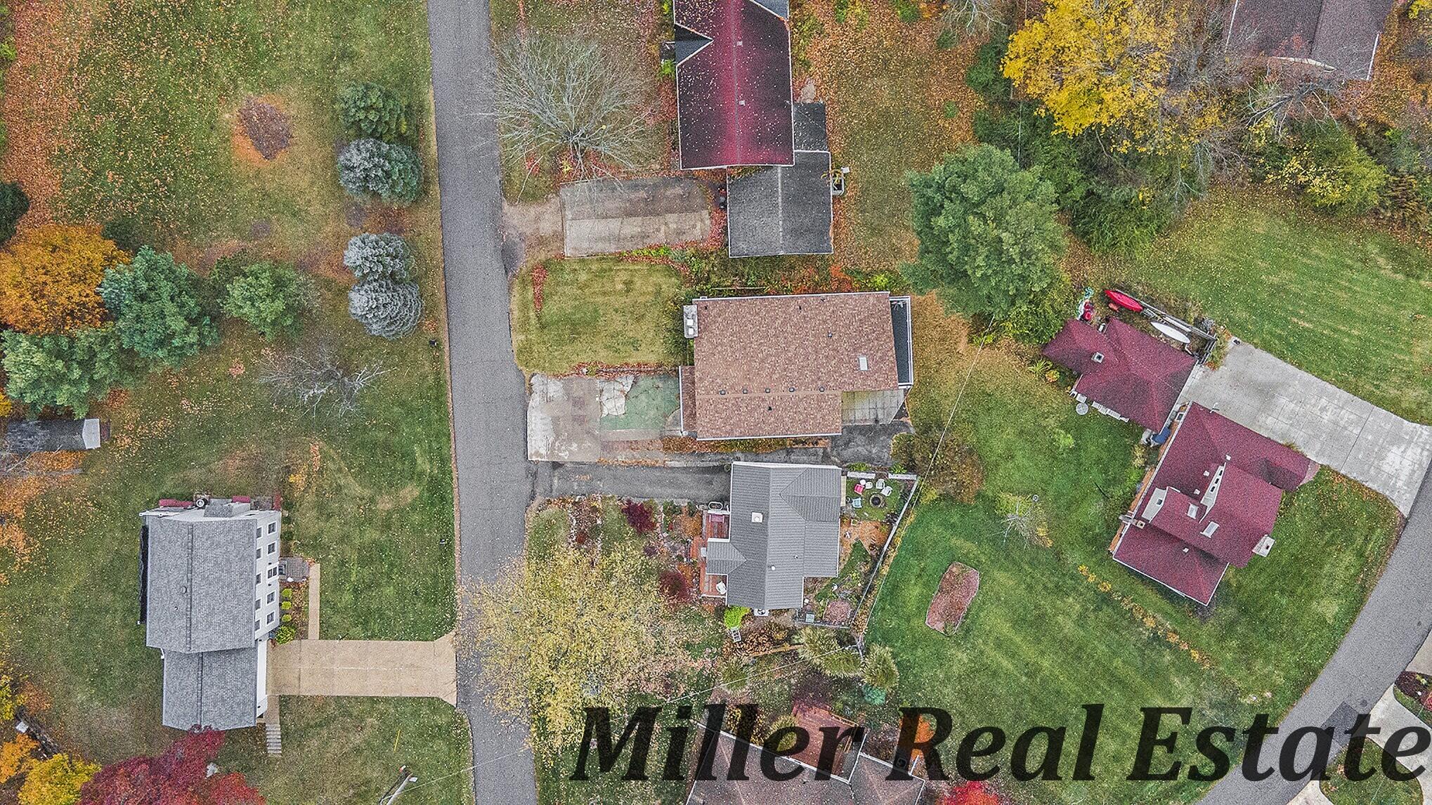 1098 Fort Road Benton Harbor, MI 49022 - Photo 3 of 34 003_dji_0392_179