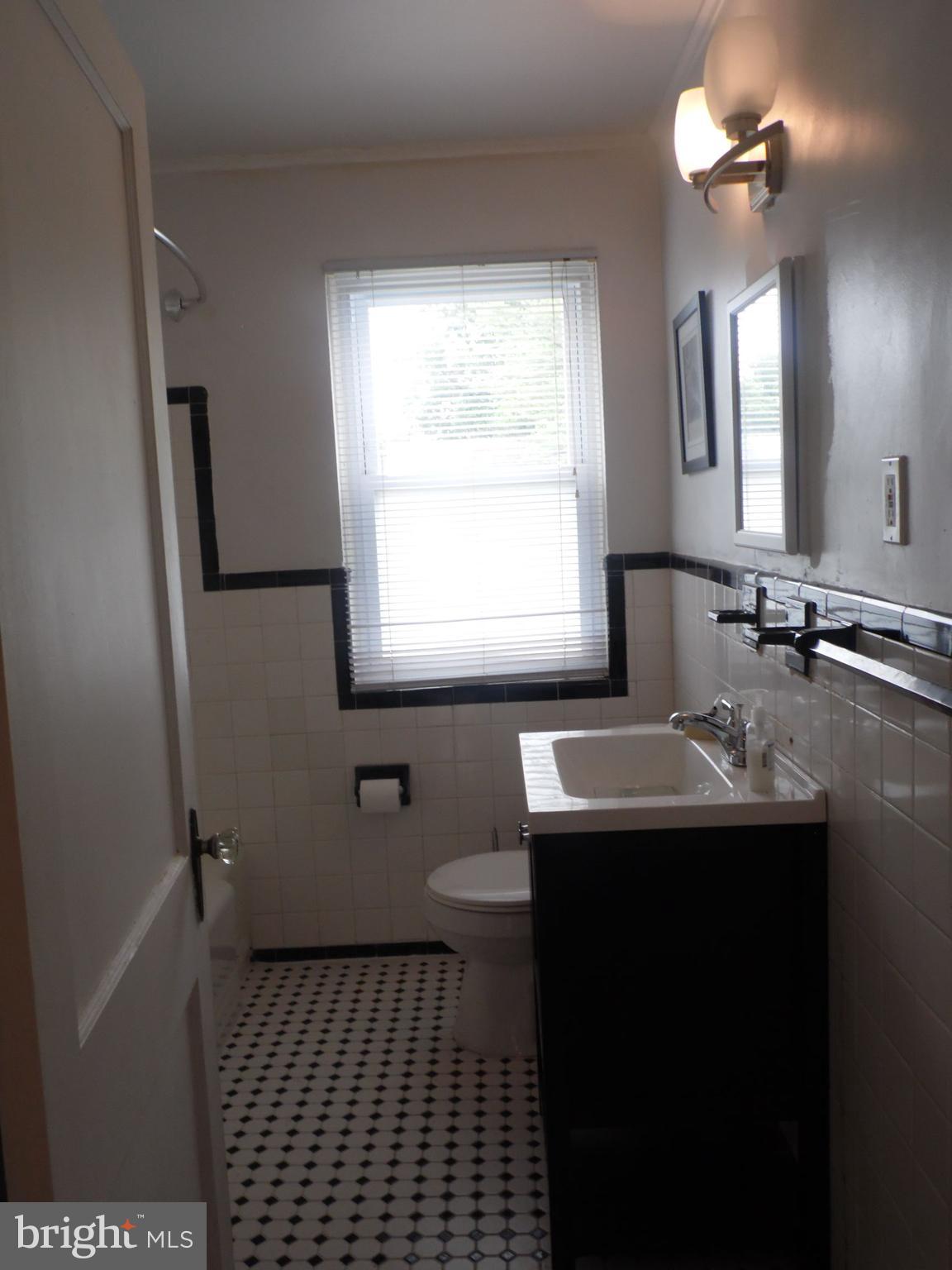 820 Bradhurst Road Baltimore, MD 21212 - Photo 7 of 8