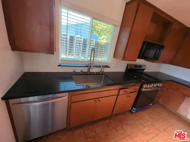 $5,500 | 6656 Swan Street, Ventura, CA 93003