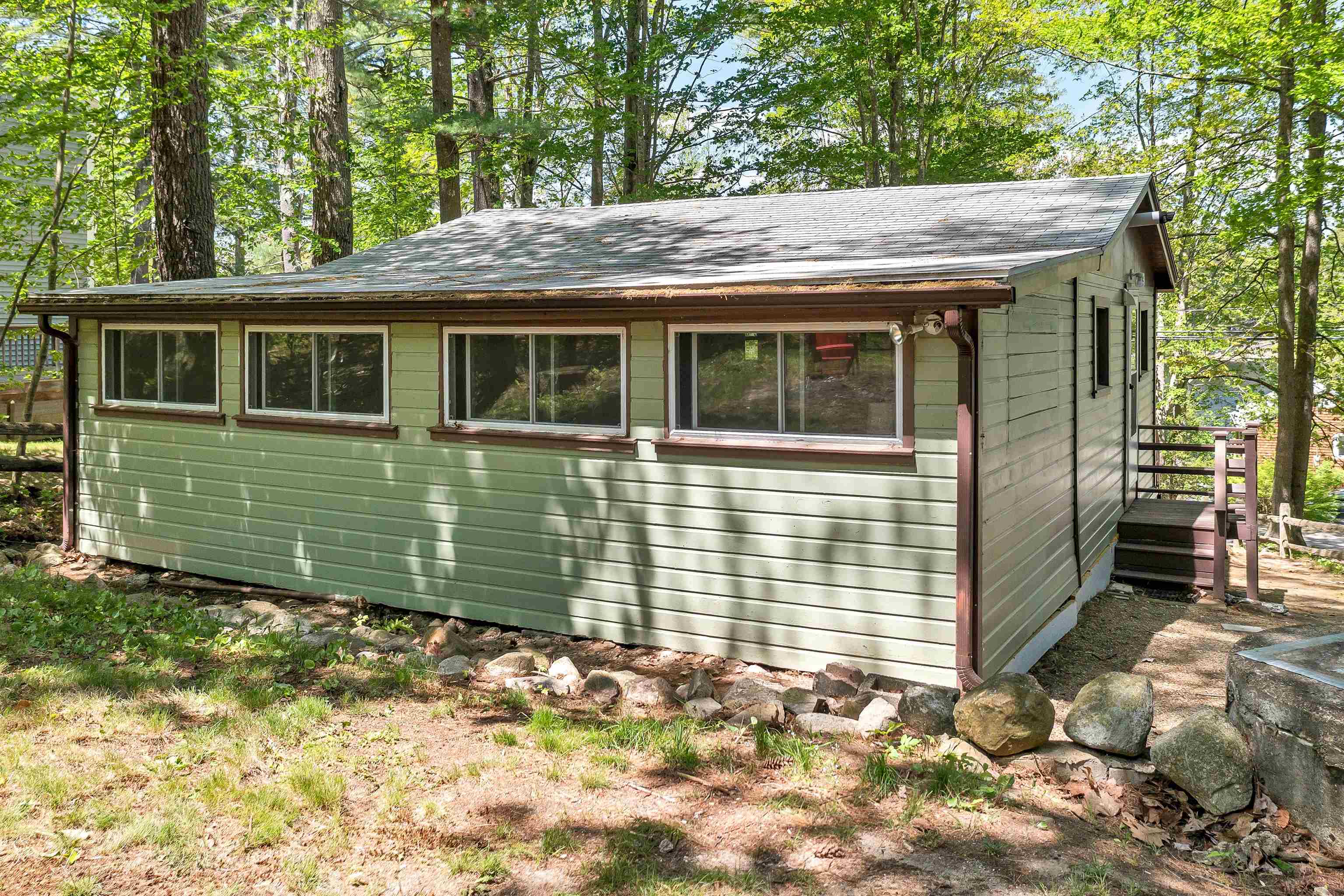 9 Woodlawn Road Raymond, NH 03077 - Photo 21 of 30 Gallery Image 21