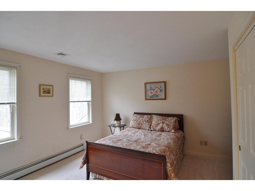 19 Country Farm Road Stratham, NH 03885 - Photo 12 of 23