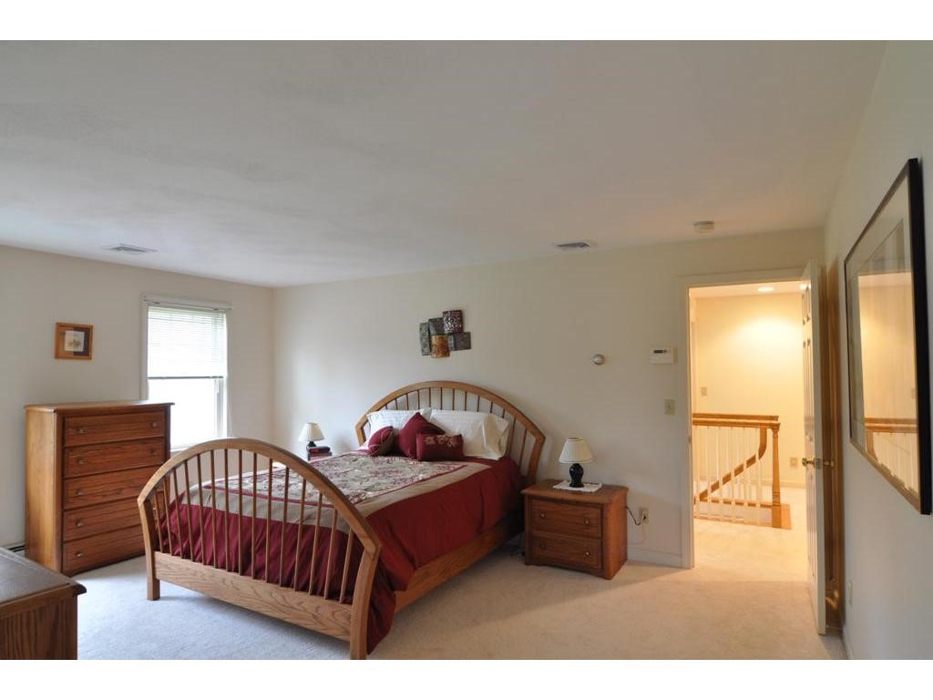 19 Country Farm Road Stratham, NH 03885 - Photo 14 of 23