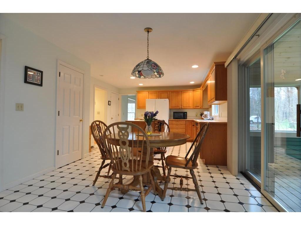 19 Country Farm Road Stratham, NH 03885 - Photo 5 of 23