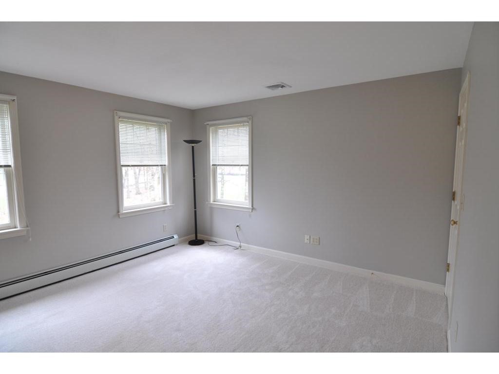 19 Country Farm Road Stratham, NH 03885 - Photo 10 of 23