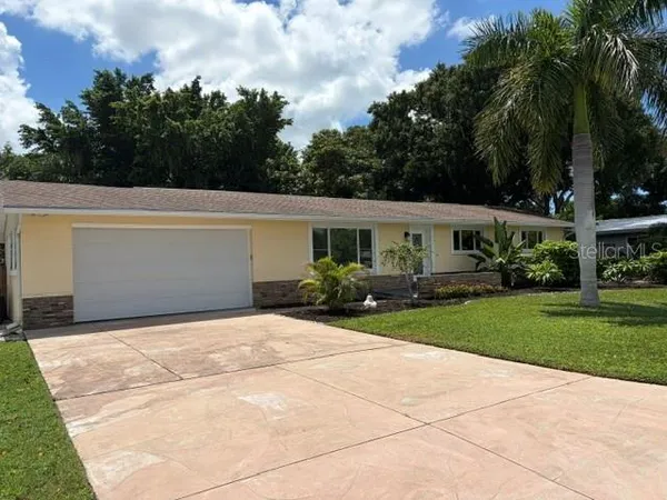 $549,900 | 2720 Goldenrod Street, Sarasota, FL 34239